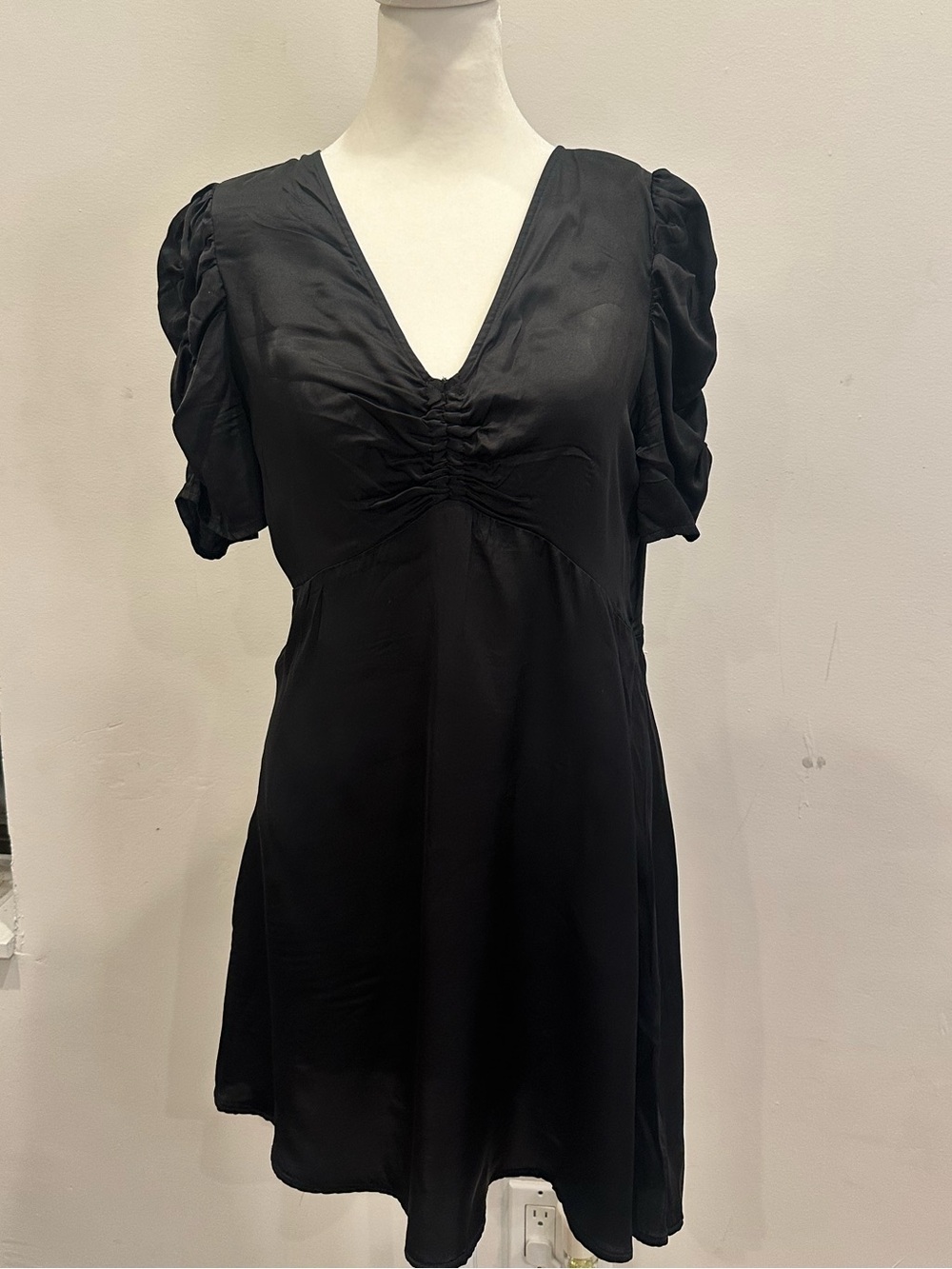 GAP Black V-Neck Mini Dress with Puff Sleeves